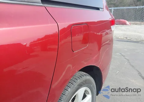 2014 Toyota Sienna Le V6 8 Passenger z USA, uszkodzony, nr VIN 5TDKK3DC4ES491220